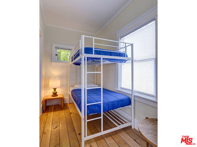 Image 29 of 37 For 111 Dudley Avenue