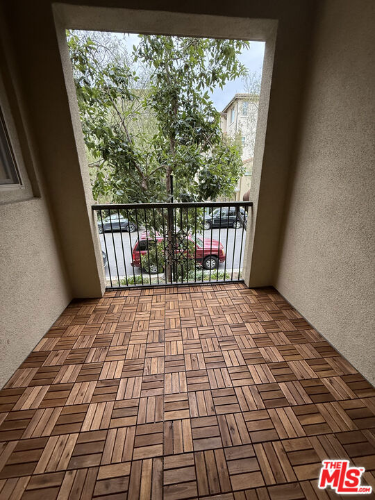 65 Plateau, Irvine CA: https://media.crmls.org/mediaz/28abbdfb-80e6-44d8-88a2-a0d5e80cfafc.jpg