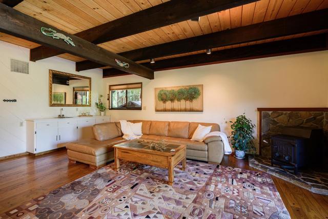 865 Valley View Road, Ben Lomond CA: https://media.crmls.org/mediaz/28adf39c-7455-44c7-90e4-4bd75451198e.jpg