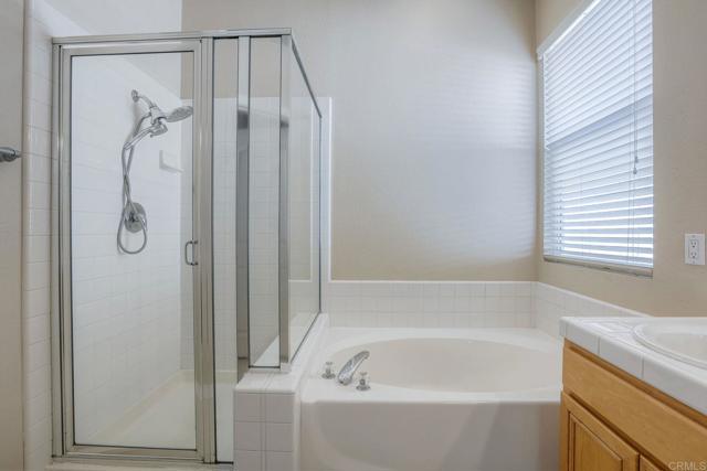 24493 Corte Rojelio, Murrieta, CA 92562 photo 30