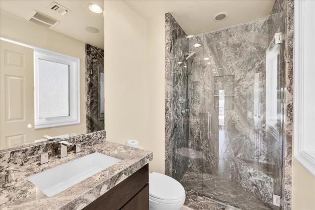 39 Santo Domingo Drive, Rancho Mirage CA: https://media.crmls.org/mediaz/28ae690e-7f81-4690-ba7f-e19b0828ae15.jpg