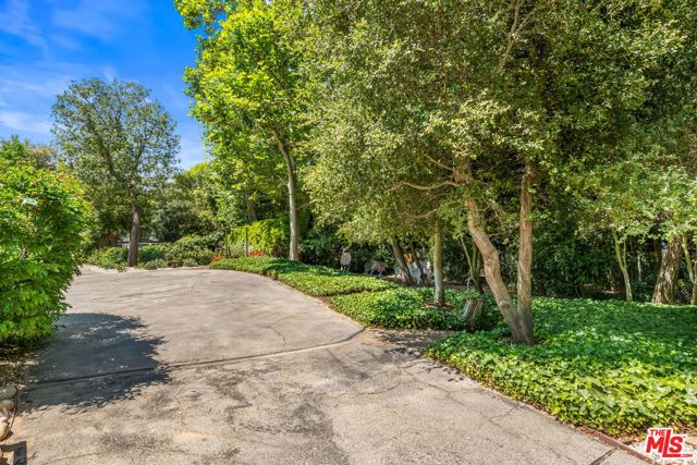 Drew Fenton | 2000 Mandeville Canyon Road Los Angeles CA | MLS: 7184562