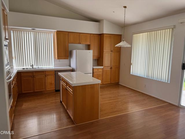 Detail Gallery Image 3 of 15 For 2231 River Ridge Rd, Oxnard,  CA 93036 - 4 Beds | 2 Baths