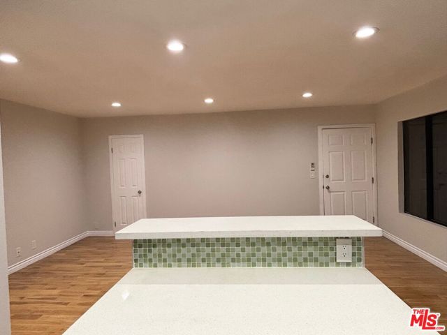 2488 N Beachwood Drive, Los Angeles CA: https://media.crmls.org/mediaz/28afa36c-debb-4184-bbdc-3134186eb1a8.jpg