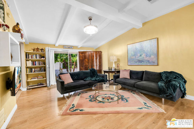 10 International Boulevard, Rancho Mirage CA: https://media.crmls.org/mediaz/28afb2ee-cd98-4004-ba82-911ea39dc637.jpg