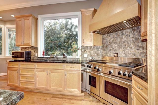 310 Old Spanish Trail, Portola Valley CA: https://media.crmls.org/mediaz/28b09872-2f11-4eb4-8f86-a762d6014353.jpg