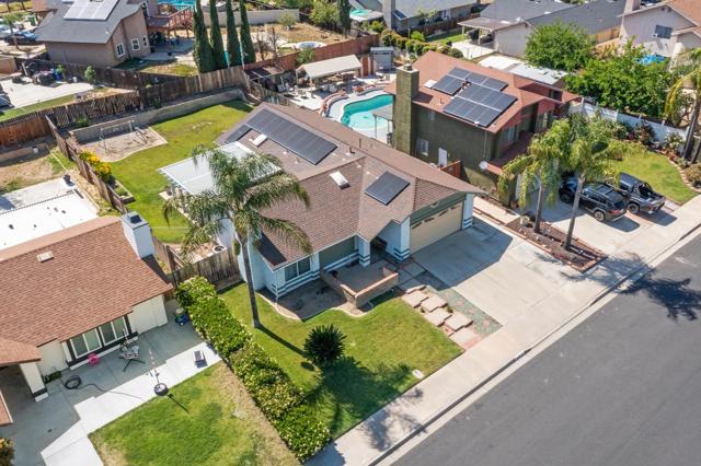 13849 Covey Quail Ln, Moreno Valley CA: https://media.crmls.org/mediaz/28b0fe0d-3e9b-46e3-9ac1-8b69de74e5d3.jpg
