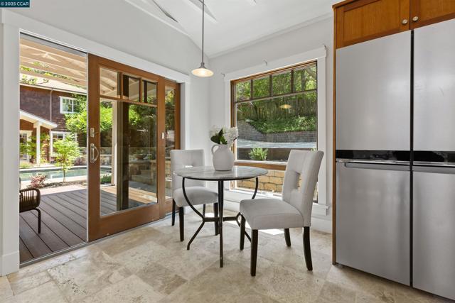 1754 Reliez Valley Rd, Lafayette CA: https://media.crmls.org/mediaz/28b153a1-2aa7-427e-8337-be1a4e1d8ca3.jpg