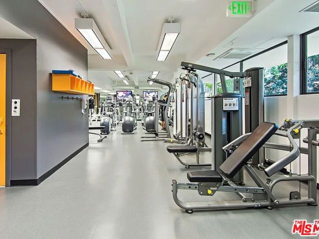 2220 Avenue Of The Stars, Los Angeles CA: https://media.crmls.org/mediaz/28b1bfa0-9bea-486a-be4a-bb02cb5f4067.jpg