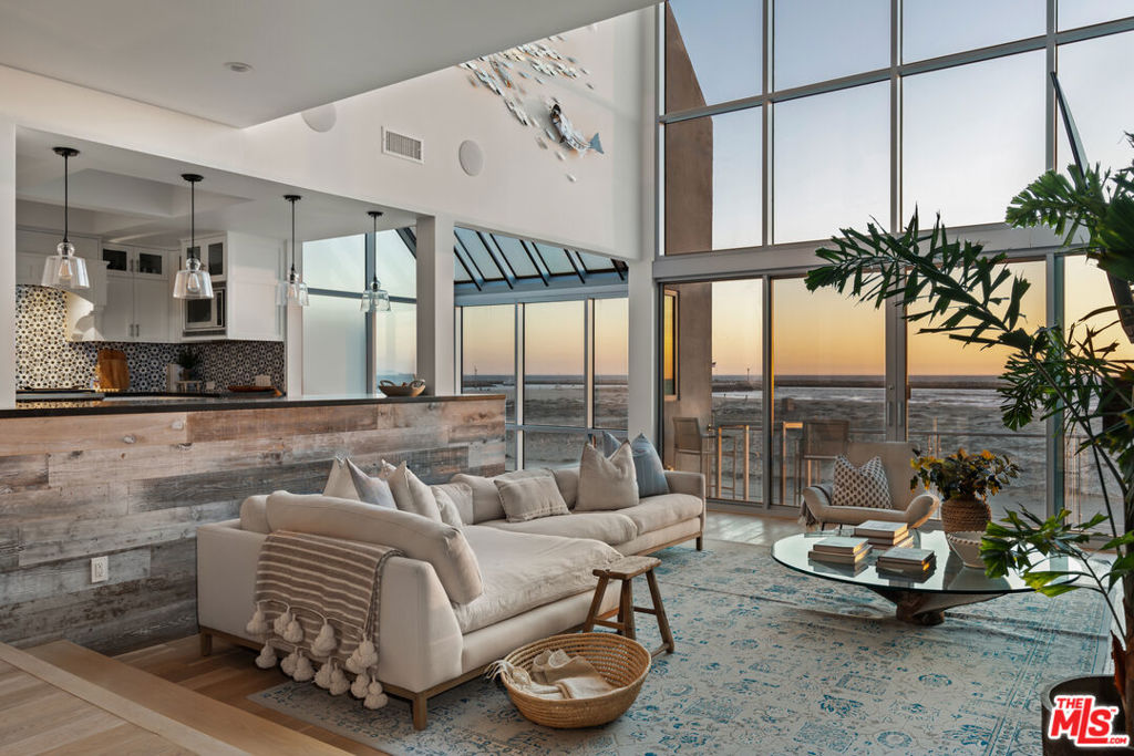 5205 Ocean Front Walk #301
