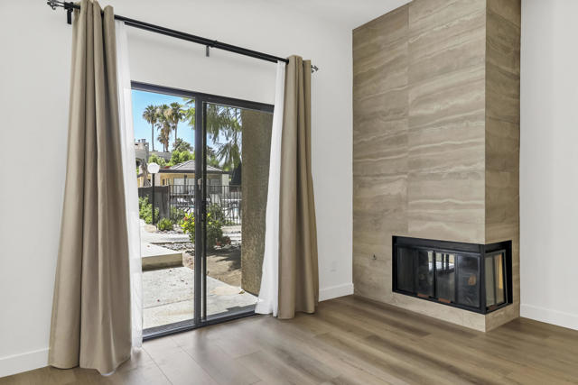 Image 7 of 41 For 2601 Broadmoor Drive 2