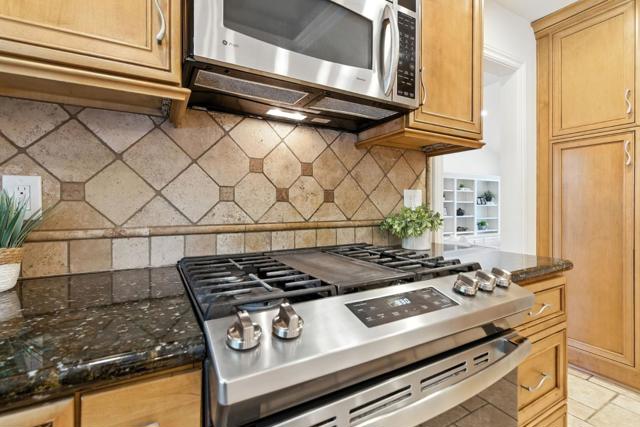 4418 Valle Vista, Pittsburg CA: https://media.crmls.org/mediaz/28b488a0-df21-4a04-8931-1c08b3a0069e.jpg