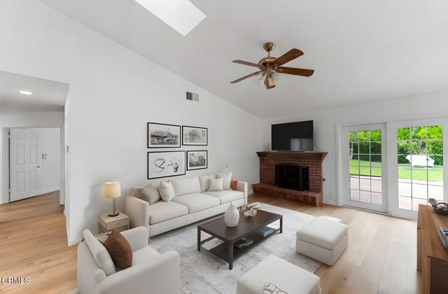 6861 Aviano Drive, Camarillo CA: https://media.crmls.org/mediaz/28b62156-78a8-4cc6-9778-3b150d254251.jpg