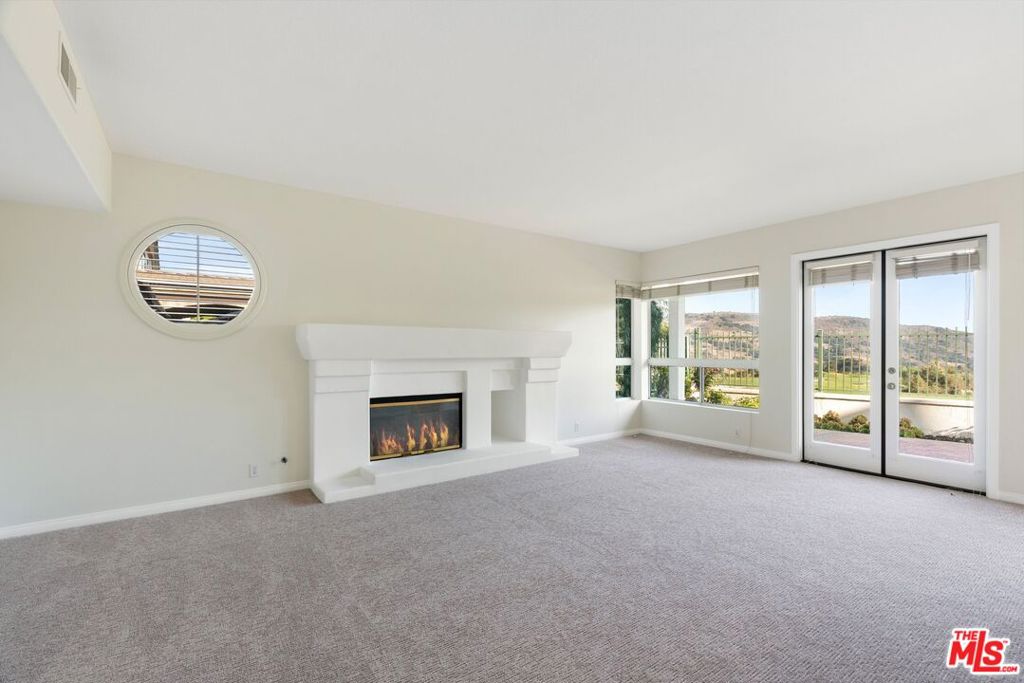 28b68f13 1f27 47a9 9639 952a8c13ceff