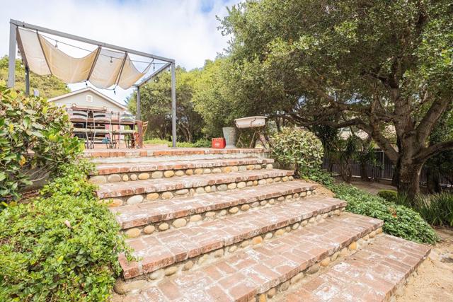 8543 Carmel Valley Road, Carmel Valley CA: https://media.crmls.org/mediaz/28b6c65c-ad22-4860-a0c2-bdc5a9141f11.jpg