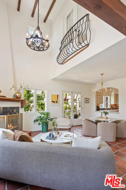 1414 N Harper Avenue, West Hollywood CA: https://media.crmls.org/mediaz/28b6eb3c-7cc9-48bf-afe2-8062176fdb44.jpg