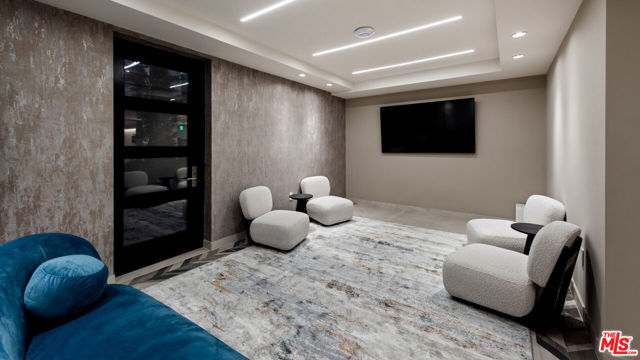 Drew Fenton | 505 S Barrington Avenue Los Angeles CA | MLS: 7082117