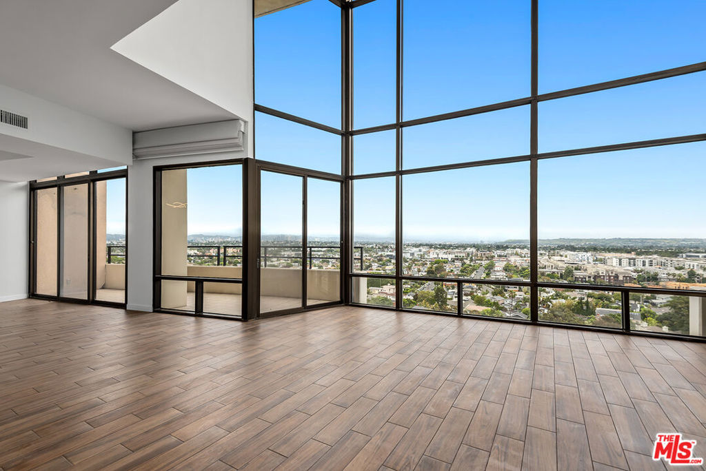 4337 Marina City Drive Unit PH42