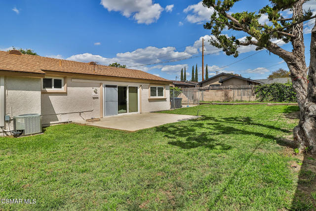 1878 Moore Street, Simi Valley CA: https://media.crmls.org/mediaz/28bad70c-b273-467f-8046-91049b81ce88.jpg