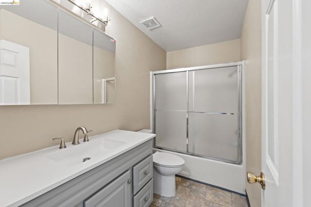 Image 5 of 59 For 1147 Willow Lake Rd