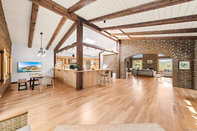 Image 33 of 75 For 1951 Cloverdale Rd