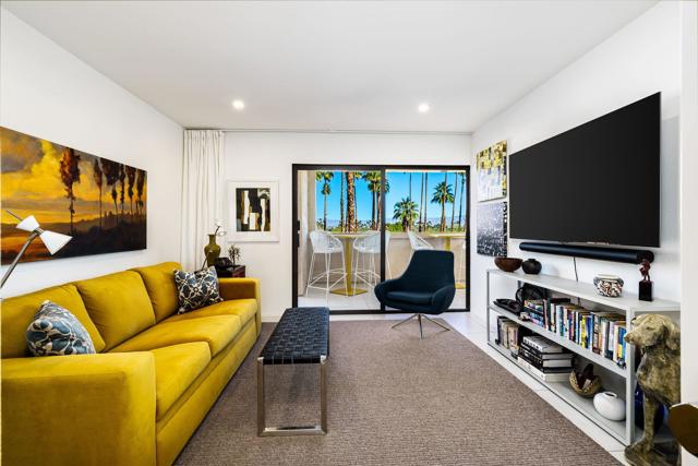 2696 S Sierra Madre, Palm Springs CA: https://media.crmls.org/mediaz/28bc7556-4f4a-42bc-8e5d-6149f66e6a04.jpg