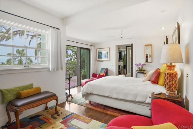 308 Sunset Drive, Encinitas CA: https://media.crmls.org/mediaz/28bc8005-79bb-4a71-ac02-531b5d10df45.jpg