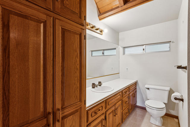27157 Peninsula Drive, Lake Arrowhead, CA 92352