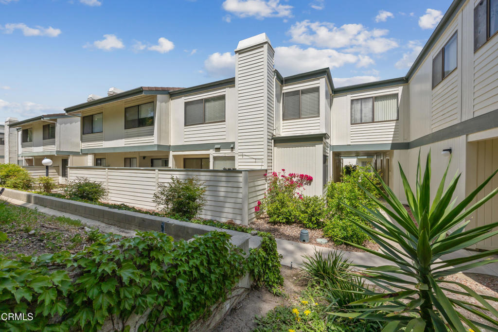 10508 Sunland Boulevard #4
