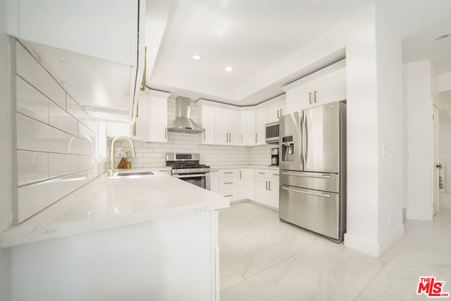 8004 Rose Street, Paramount CA: https://media.crmls.org/mediaz/28be7245-048f-4569-af74-18b2612f254c.jpg