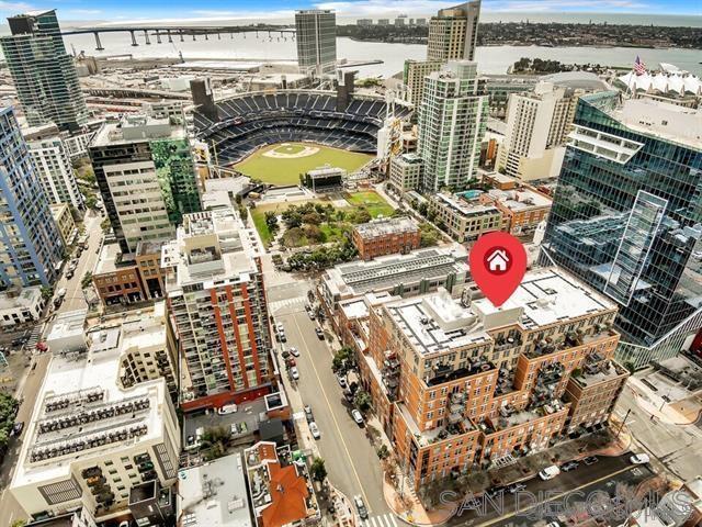877 Island Ave, San Diego CA: https://media.crmls.org/mediaz/28bf8c71-bec5-4813-8a3c-950d09bd28d6.jpg