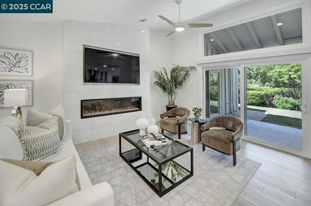 2607 Saklan Indian Dr, Walnut Creek CA: https://media.crmls.org/mediaz/28c0a539-8d70-4947-99f0-676dd2f035f3.jpg