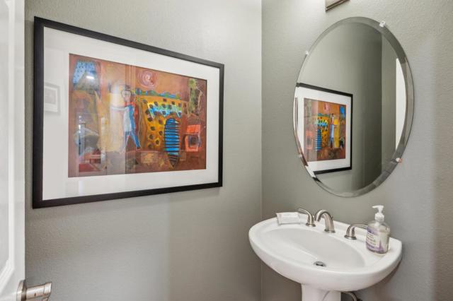 2031 Farndon Avenue, Los Altos CA: https://media.crmls.org/mediaz/28c0a7e3-8b5f-482c-8cca-0fb8f9d871ab.jpg