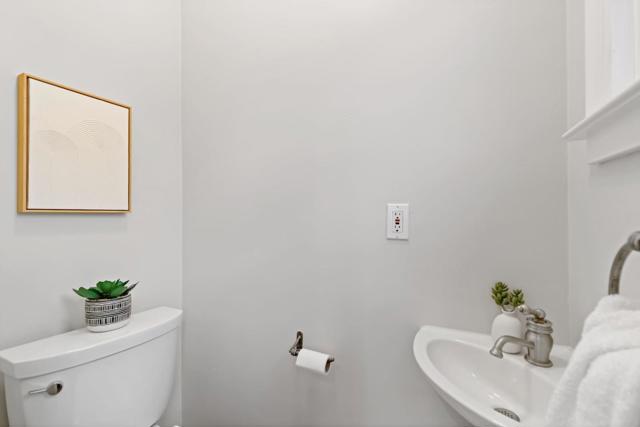 847 Willow Glen Way, San Jose CA: https://media.crmls.org/mediaz/28c0ce39-502e-42c4-8038-fcb0bab53c95.jpg