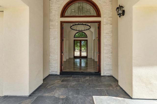1080 Finley Road, Danville CA: https://media.crmls.org/mediaz/28c0eb9f-9a5a-46c8-a6ac-aae43a4d3fb2.jpg