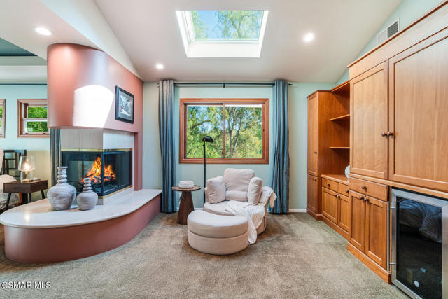 356 Laguna Terrace, Simi Valley CA: https://media.crmls.org/mediaz/28c1bd4e-113c-4c90-926d-e2d23107c88e.jpg