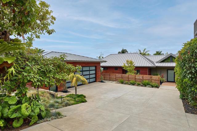 630 Ocean View Avenue, Encinitas CA: https://media.crmls.org/mediaz/28c26faa-f803-461e-9068-ed95d11a6e02.jpg