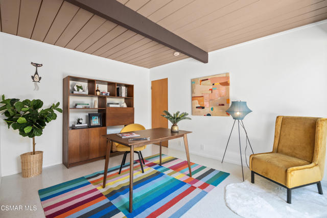 1449 Fordham Avenue, Thousand Oaks CA: https://media.crmls.org/mediaz/28c27ed8-3d39-4e69-8847-9587a4c316de.jpg