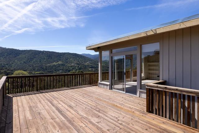 233 Vista Verde, Carmel Valley CA: https://media.crmls.org/mediaz/28c286f2-efa4-4dd8-ab74-9f8cd48b69dd.jpg