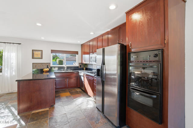 Detail Gallery Image 22 of 61 For 180 Cathy Dr, Newbury Park,  CA 91320 - 4 Beds | 2 Baths