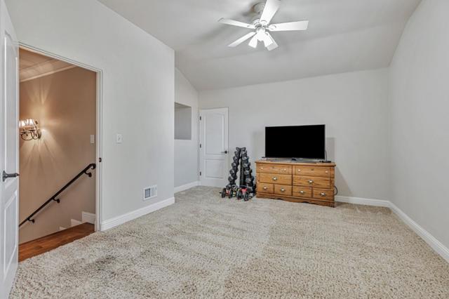 50 Schmidt Court, Hollister CA: https://media.crmls.org/mediaz/28c3a5b9-51ab-43bf-a512-b7e40f82721e.jpg