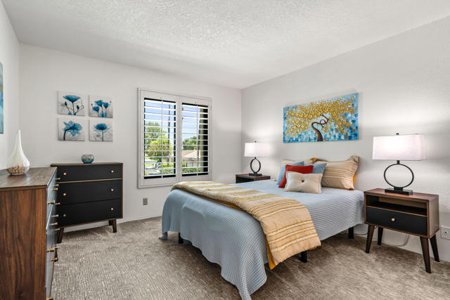 Image 31 of 61 For 35200 Cathedral Canyon Drive S152
