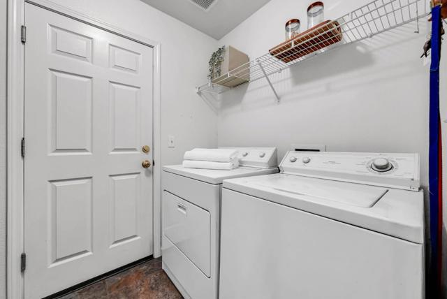 6370 Raspberry Court, Gilroy CA: https://media.crmls.org/mediaz/28c60a0e-d33c-4f3f-80b8-9874fa889be9.jpg