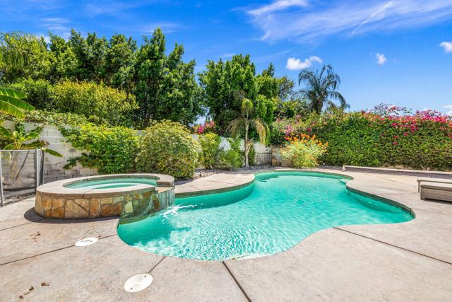 19 Sherwood Road, Rancho Mirage, CA 92270