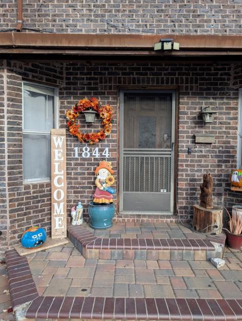 1844 Elm Street, Livermore CA: https://media.crmls.org/mediaz/28c648f1-001c-4be1-a8c4-f4ab750cdece.jpg