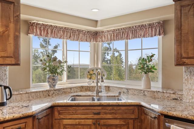 Detail Gallery Image 23 of 63 For 13658 Sage Mountain Lane, Jamul,  CA 91935 - 4 Beds | 3 Baths