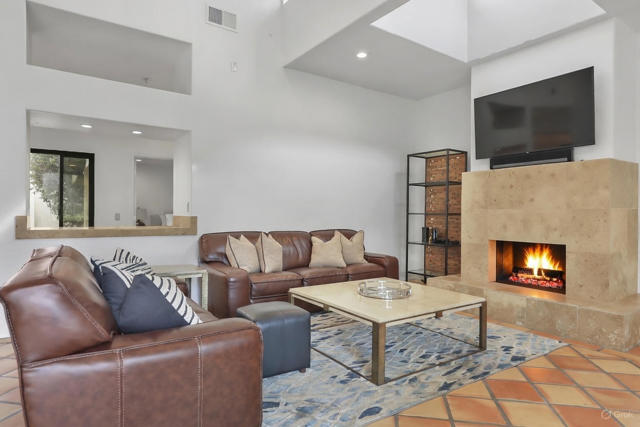 50181 Calle Maria, La Quinta CA: https://media.crmls.org/mediaz/28c6a969-7073-45f0-947f-b8ea89d04468.jpg