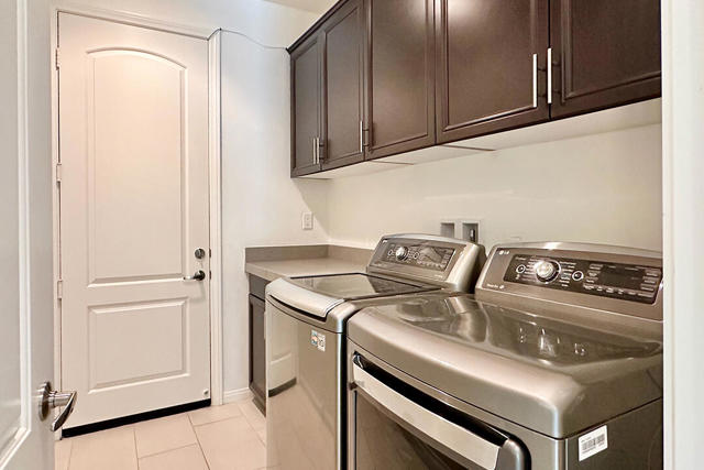 1247 Oro, Palm Springs CA: https://media.crmls.org/mediaz/28c6e8e5-d73c-476b-a453-f96aec463967.jpg