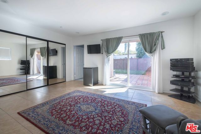 1724 S Genesee Avenue, Los Angeles CA: https://media.crmls.org/mediaz/28c76d16-e02c-4432-83ba-ef799ff94cee.jpg