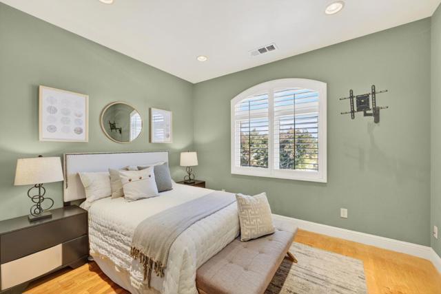 1043 Locust Street, San Jose CA: https://media.crmls.org/mediaz/28c781b7-fb2a-4065-836c-220cc4a1196c.jpg